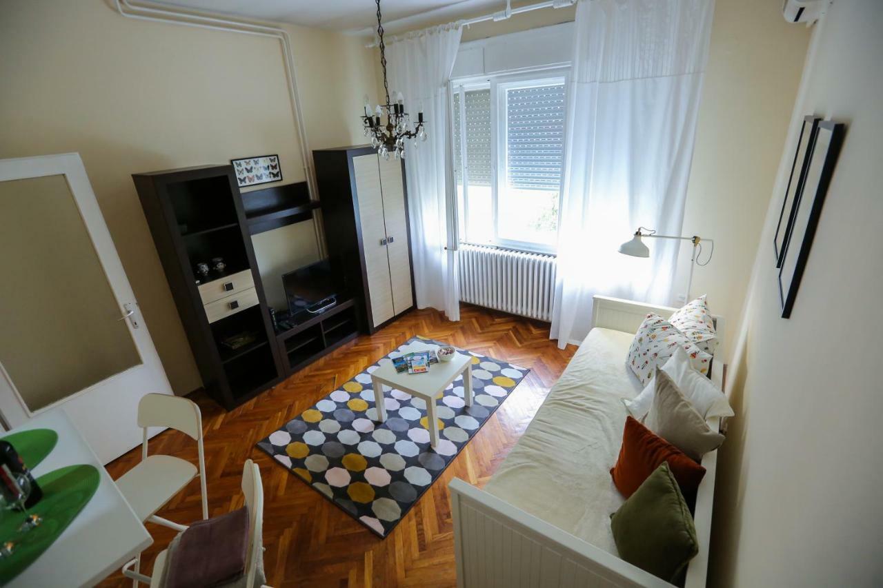 Studio Jasna Novi Sad Buitenkant foto